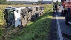 Tragedija u Njemačkoj: Školski autobus sletio s puta, dvoje djece poginulo, 20 povrijeđeno