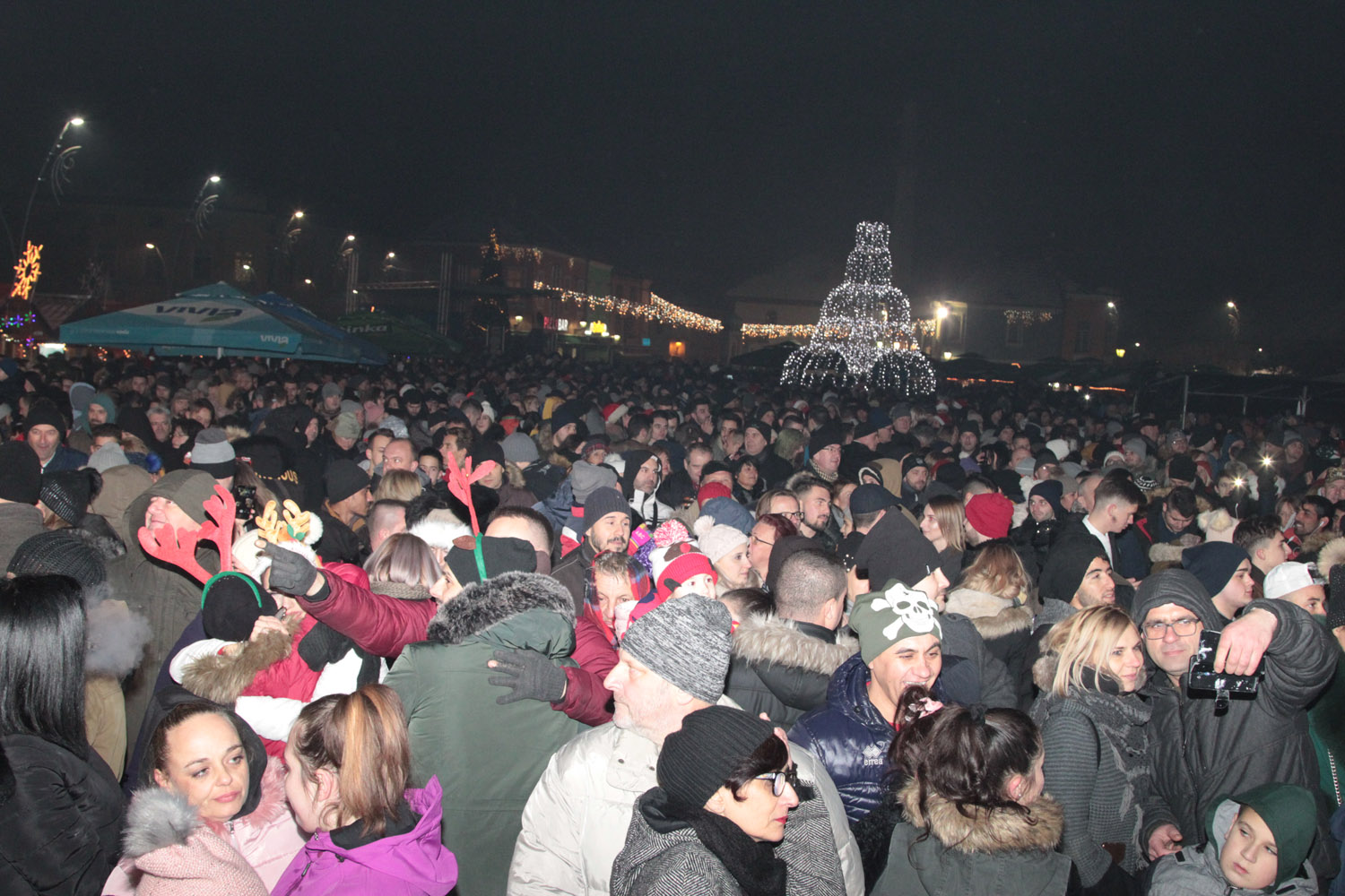 Novogodišnja noć u Tuzli protekla mirno