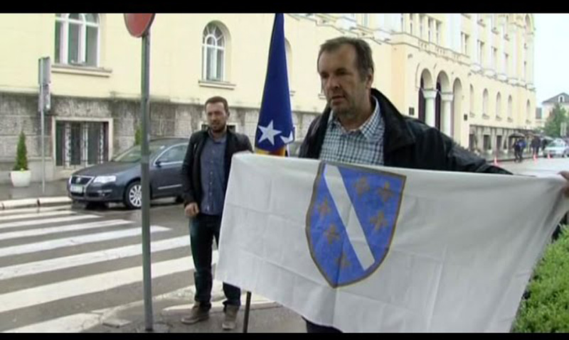 Zbog zastave s ljiljanima biće obnovljeno suđenje Sejfudinu Tokiću