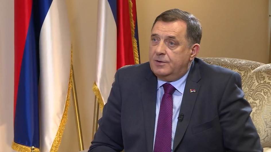 Milorad Dodik odlučio martovsku platu podijeliti u osam višečlanih porodica