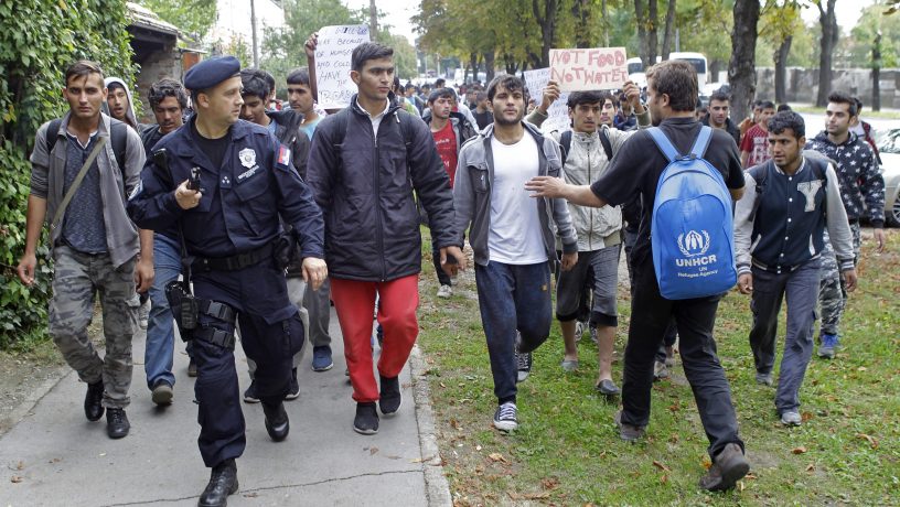 Srbija neće biti parking i čekaonica za migrante