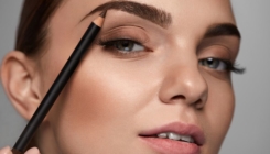 Nekoliko make-up trikova uz koje ćete pospano lice instantno osvježiti