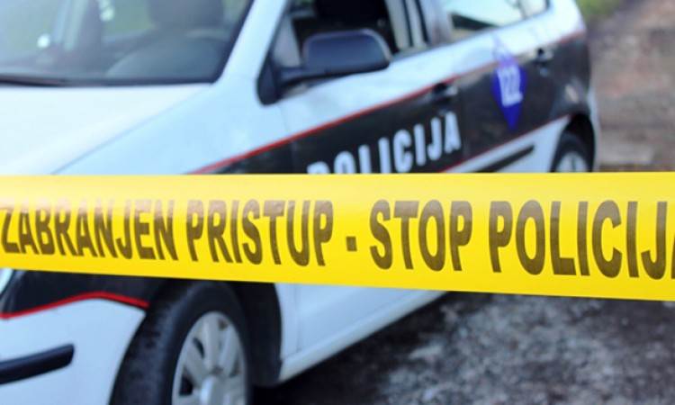 Sarajevo: Žena nožem napala policajca ispred stanice u centru grada