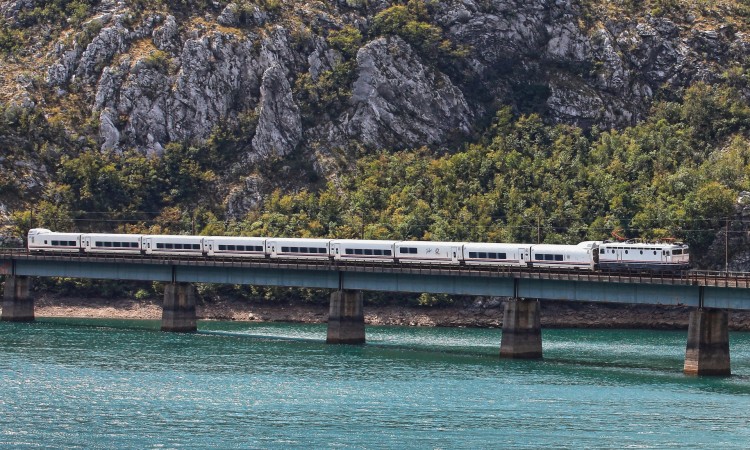 Željeznice FBiH otkazuju vozove za Bihać i Banja Luku