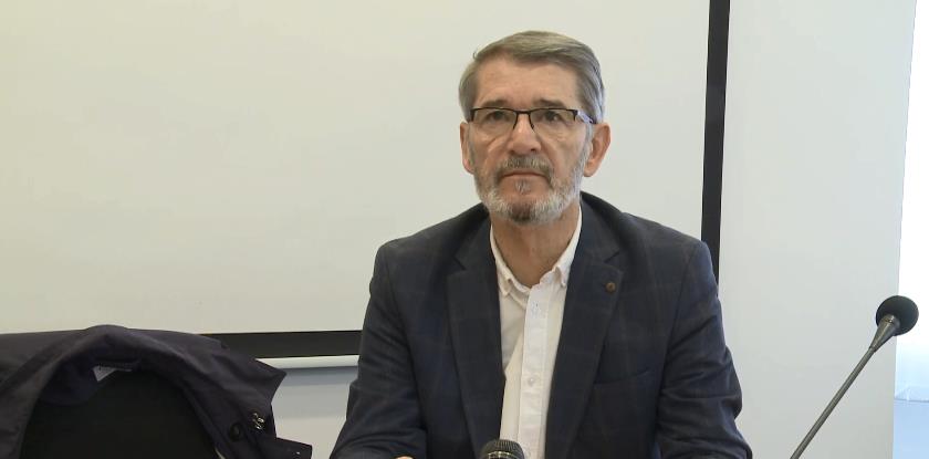 Imamović: 'Zabraniti kretanja stanovništva između gradova i općina'