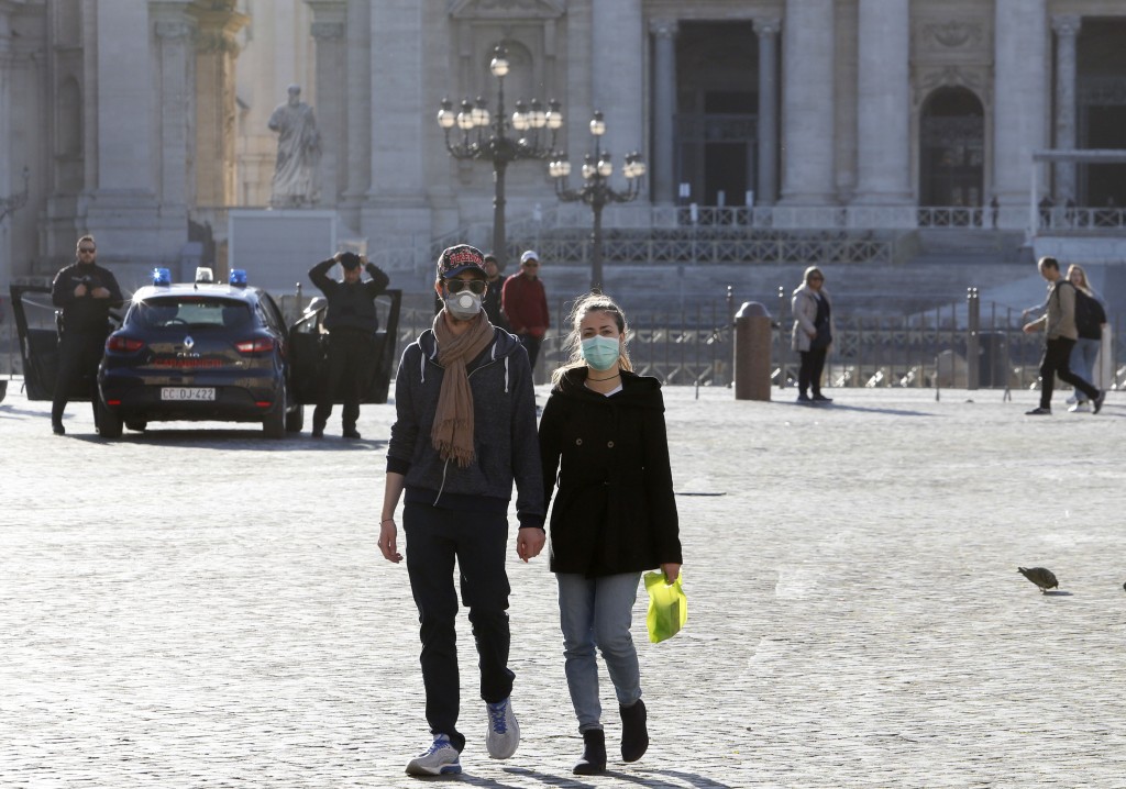 U Italiji se zatvaraju sve prodavnice, osim prehrambenih i apoteka