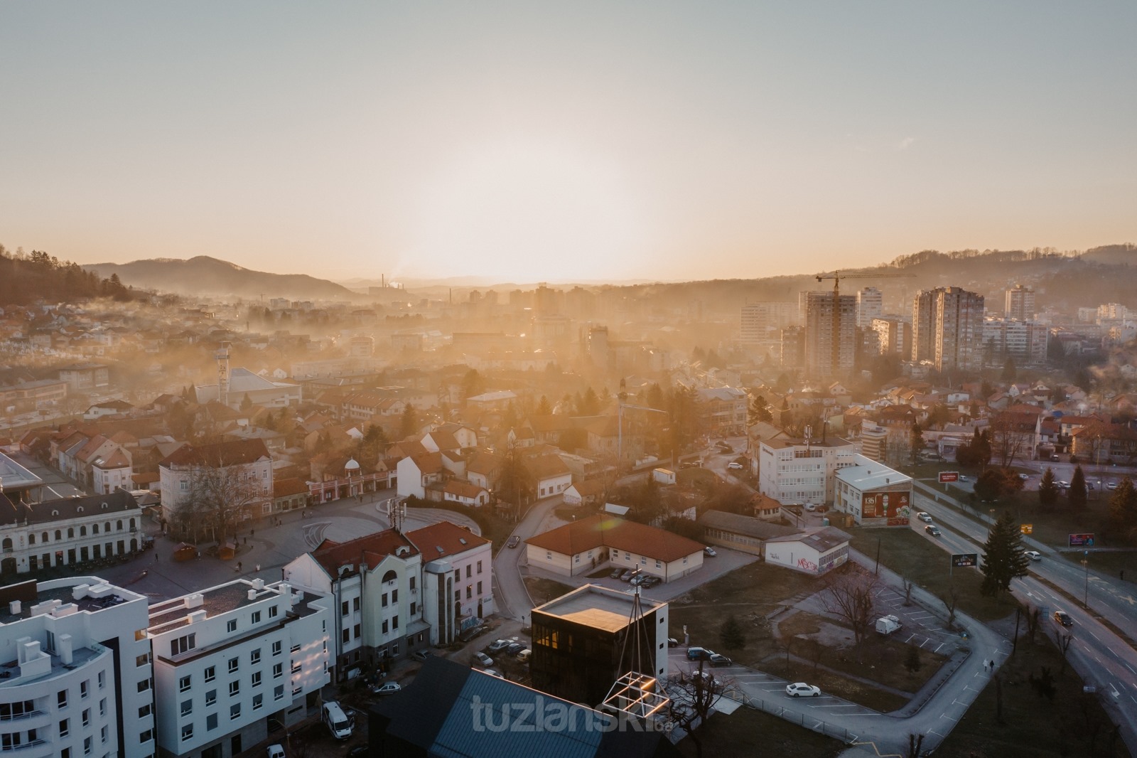 Kvalitet zraka jutros nezdrav u Tuzli, Zenici, u Sarajevu umjereno zagađen