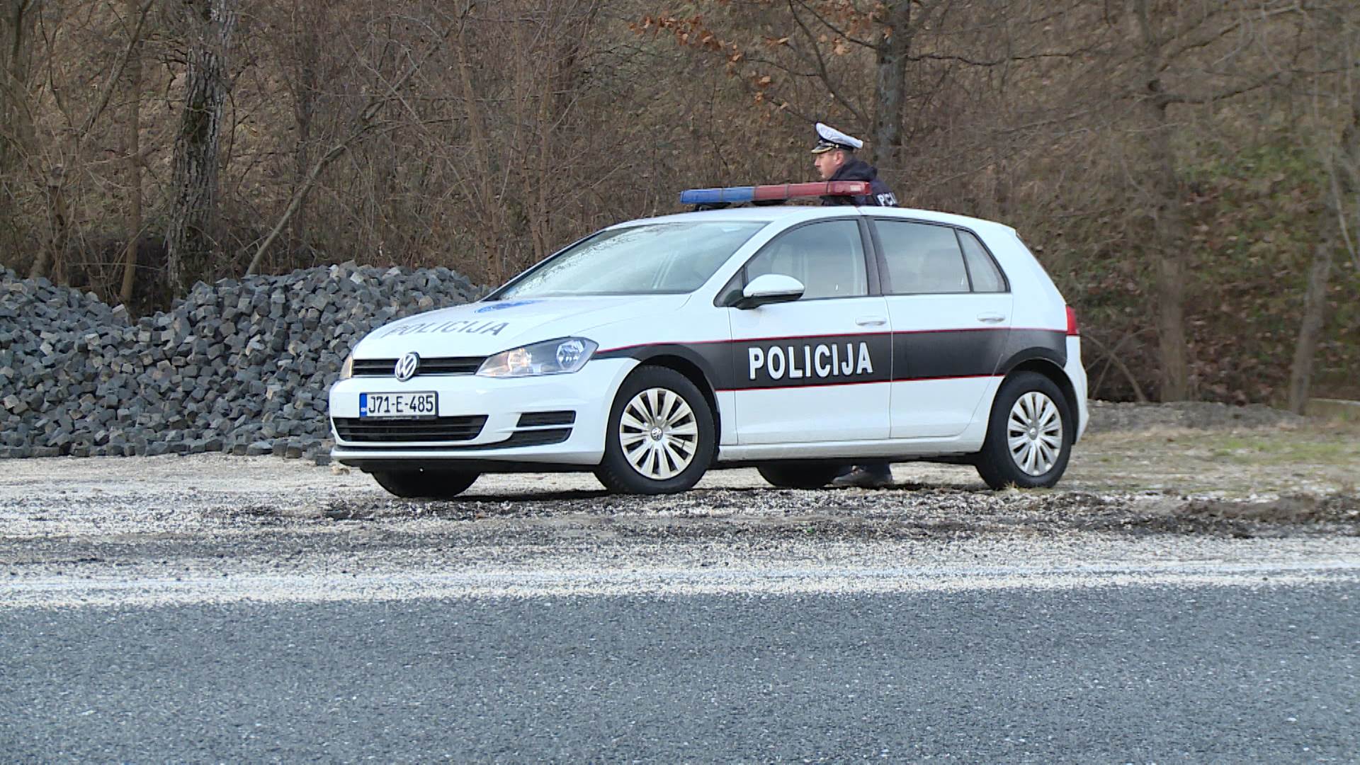 Policajci uhapsili svog kolegu kod kojeg su pronašli kanabis