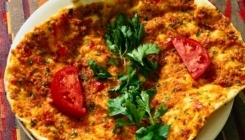 Recept za lažnu pizzu s mljevenim mesom koja će vas oduševiti