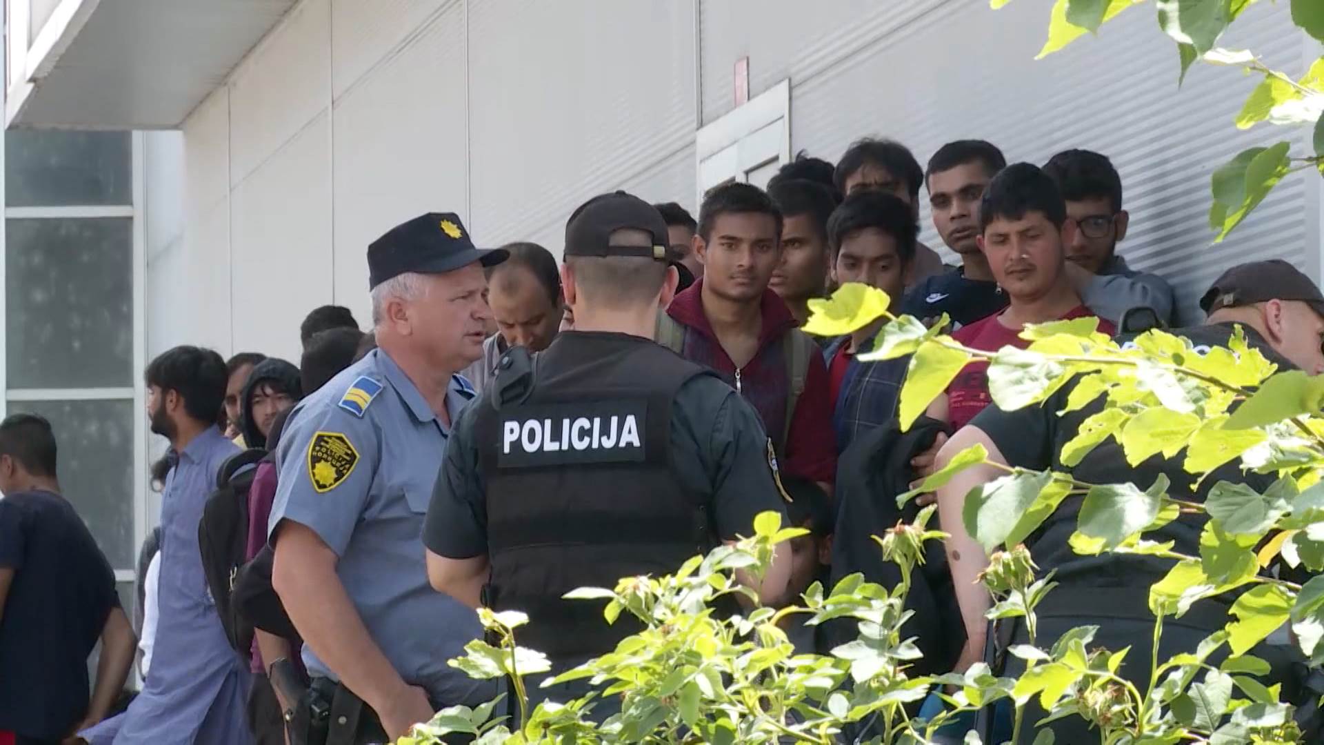 Pokušao se provući kroz ogradu: Migrant stradao pri pokušaju ilegalnog ulaska u centar Miral