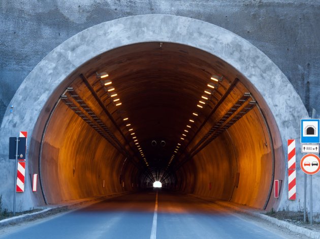 Obustavljen saobraćaj kroz tunel Ormanica na magistralnom putu Srebrenik-Orašje