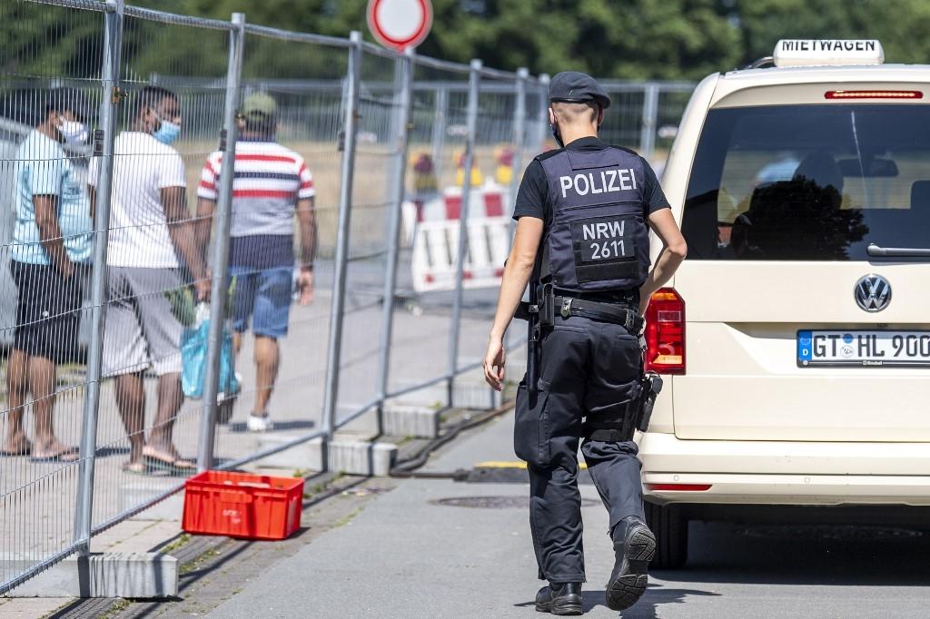 Njemačka: Protesti ispred klaonice koja je povezana s više od hiljadu slučajeva zaraze koronavirusom