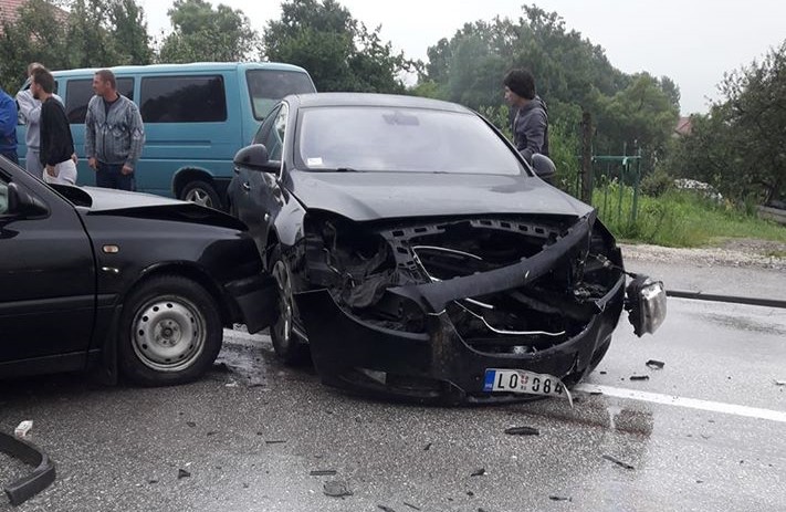 Nakon nezgode u Miljanovcima jedna zadržana na liječenju u UKC-u Tuzla