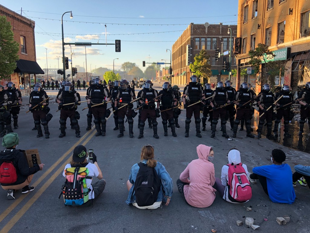 Minneapolis: Policiji zabranjena upotreba stiska vrata i gušenja osumnjičenih