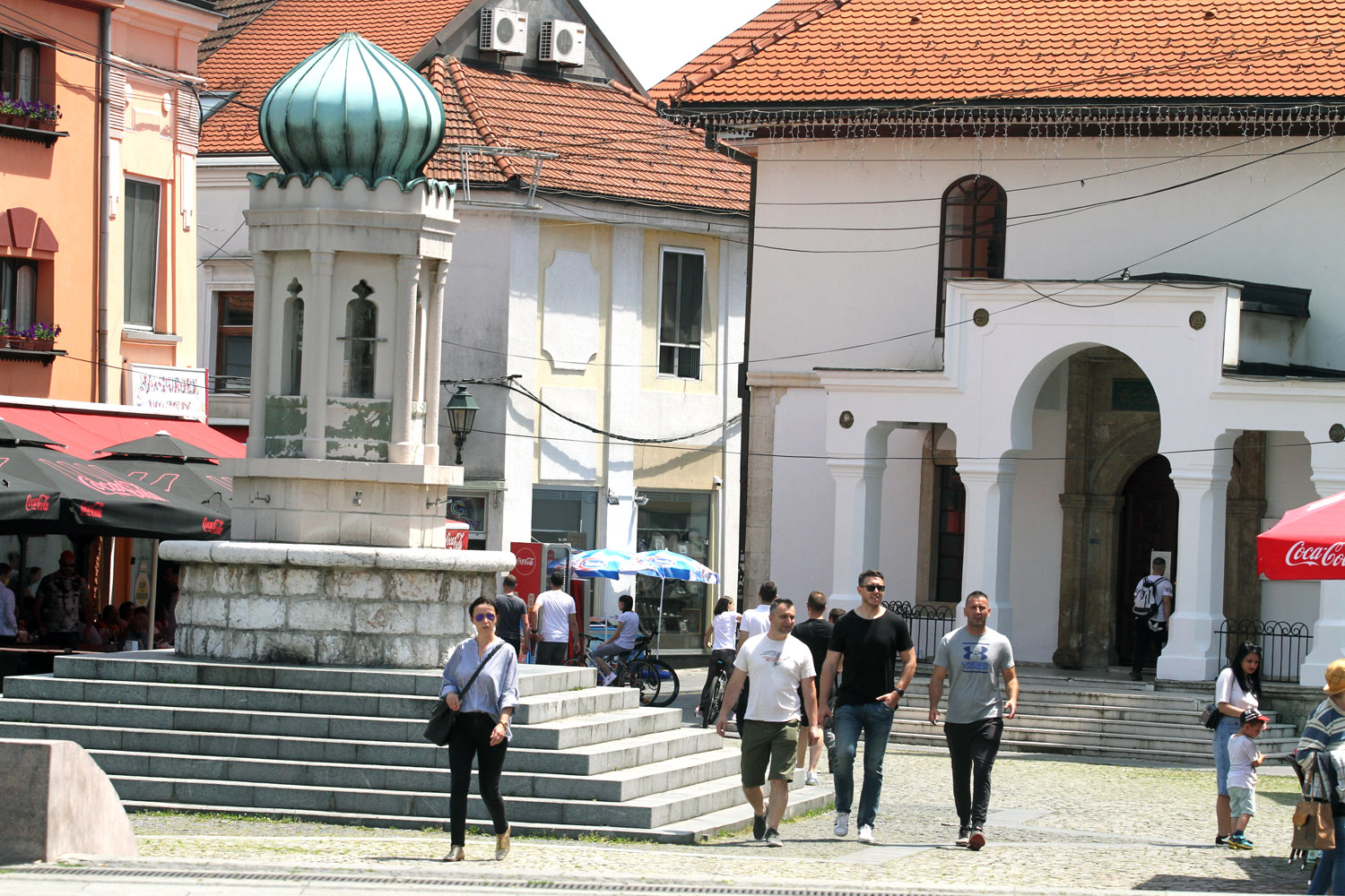 U BiH skoro 300 novozaraženih, devet osoba preminulo