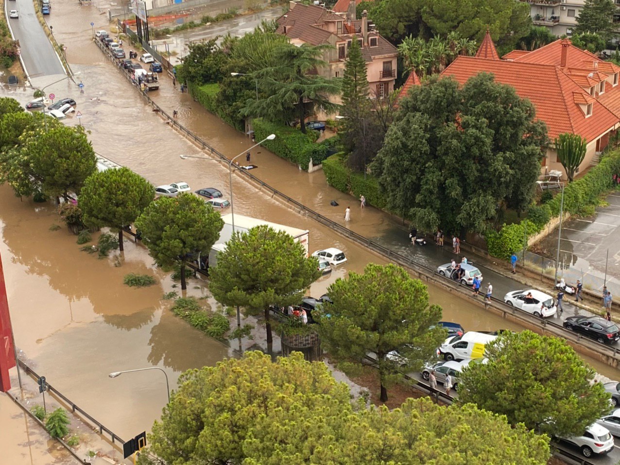 Palermo pogođen najtežom poplavom u historiji: Najmanje dvoje mrtvih