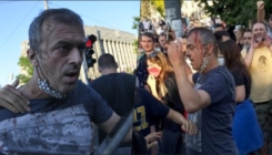 Sergeju Trifunoviću povrijeđena glava, demonstranti ga napali na protestu