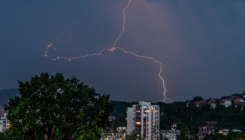 Žuti meteoalarm zbog visoke temperature i grmljavine