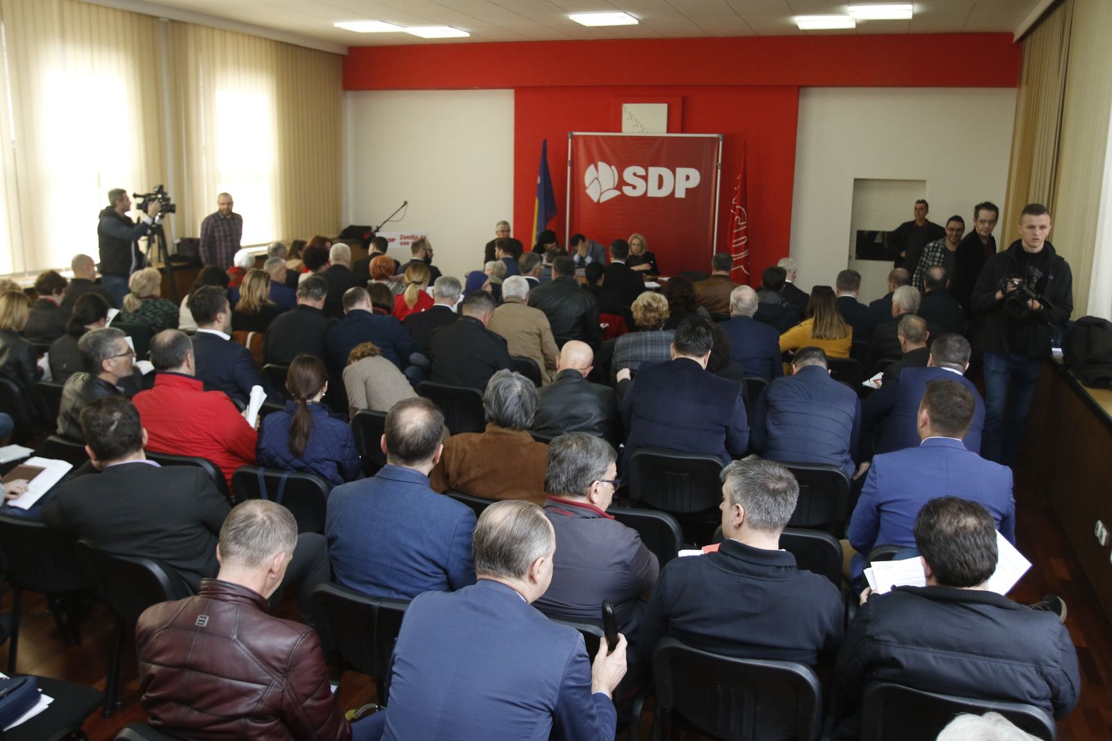 SDP: Laž je da je 50 naših članova prešlo u SDA u Živinicama