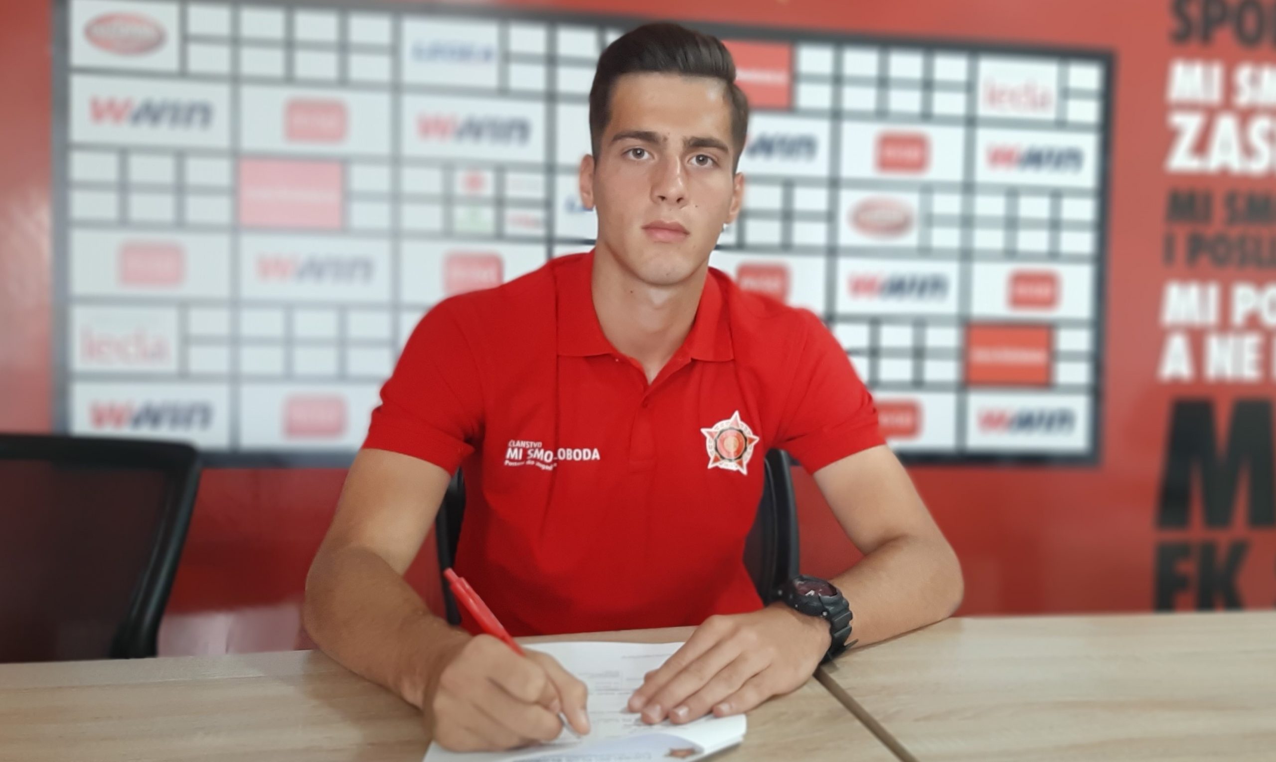 Veliki potencijal sa Tušnja potpisao prvi profesionalni ugovor sa FK "Sloboda"