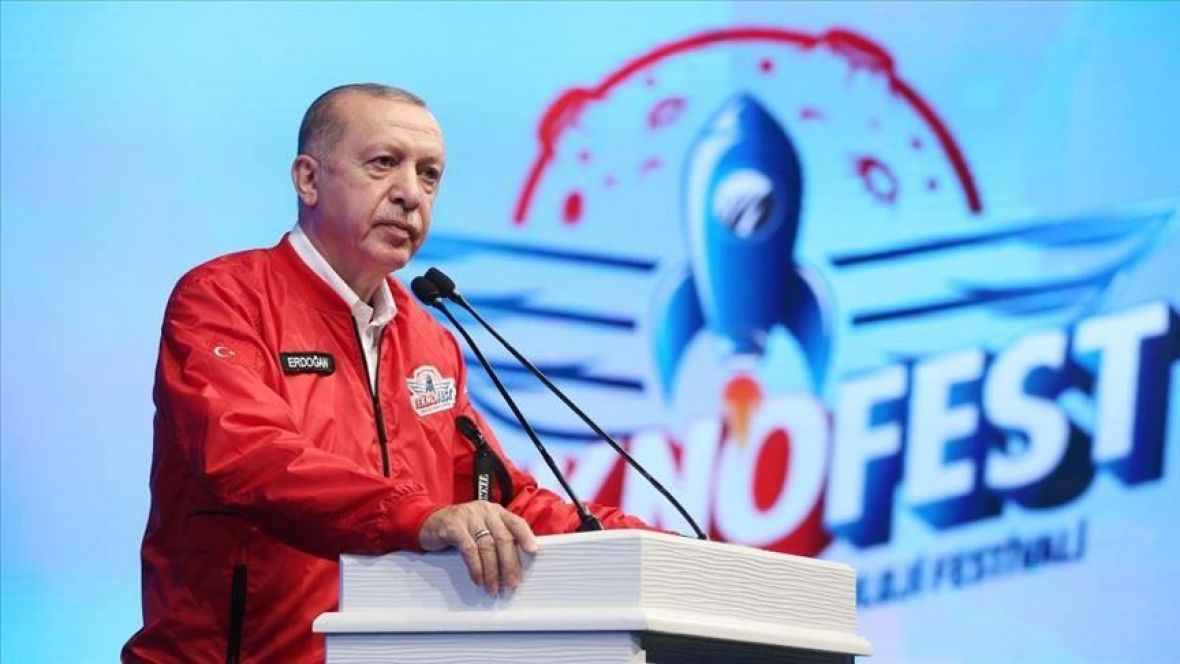 Erdogan: Doživjet ćemo uspjeh u proizvodnji letećih vozila i automobila