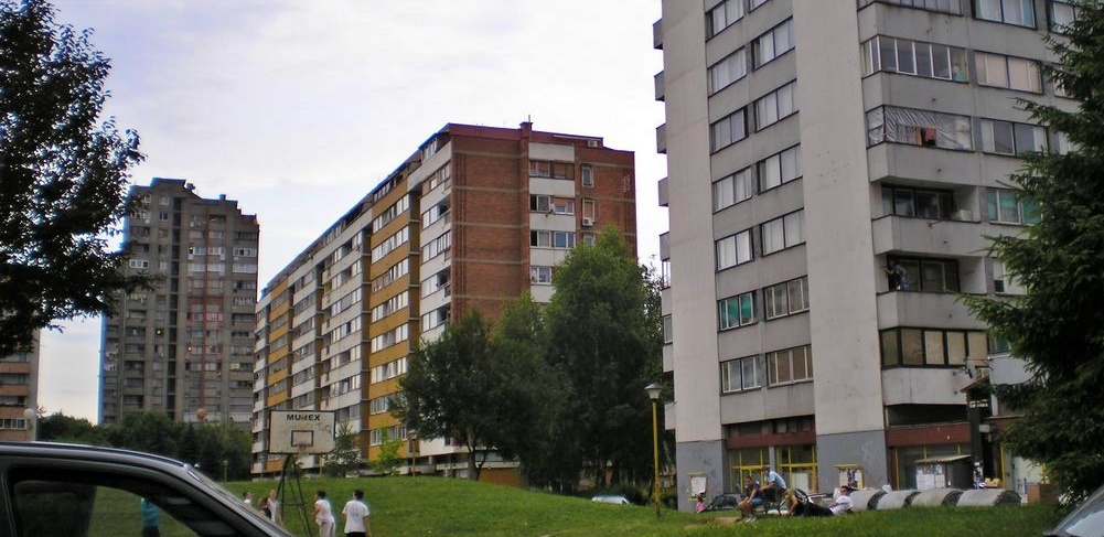 Tuzla: Žena počinila samoubistvo skokom sa zgrade na Slatini