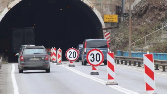 BIHAMK: Na putu Prozor - Jablanica saobraćaj obustavljen zbog radova u tunelu Jasen