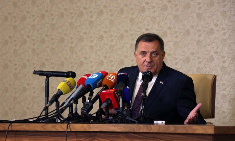 Dodik: BiH od danas zvanično ne priznaje nezavisnost Kosova