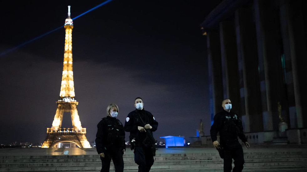 Pariz ulazi u jednomjesečni lockdown, Francuska strahuje od trećeg vala