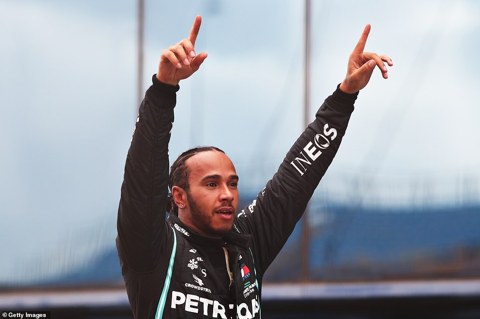 Višestruki šampion F1 Lewis Hamilton pridružiće se Ferrariju 2025.