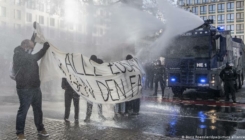 Njemačka policija vodenim topovima na demonstrante