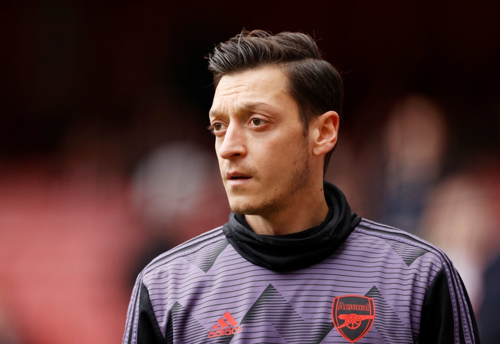 Mesut Ozil: Volio bih da mogu pomoći Arsenalu