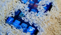 Apple upozorava: Ako stavljate mobitel u rižu, prestanite odmah