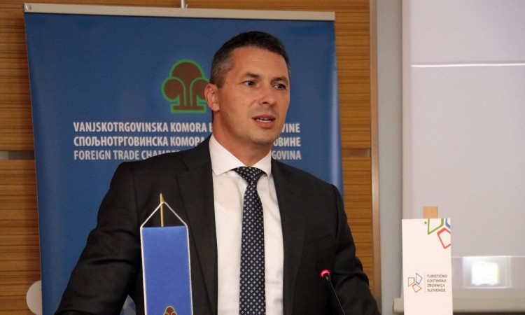 Vuković: U deset mjeseci ove u odnosu na prošlu godinu pad izvoza 11 posto