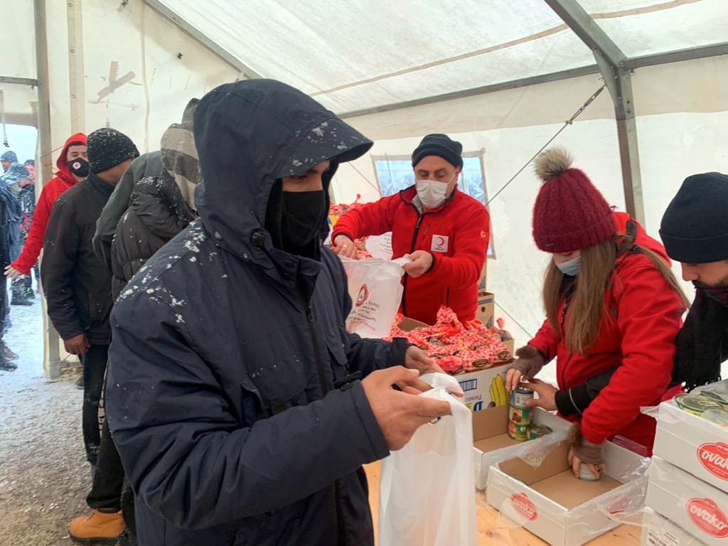 Humanitarna akcija podjele pomoći migrantima u kampu 'Lipa'