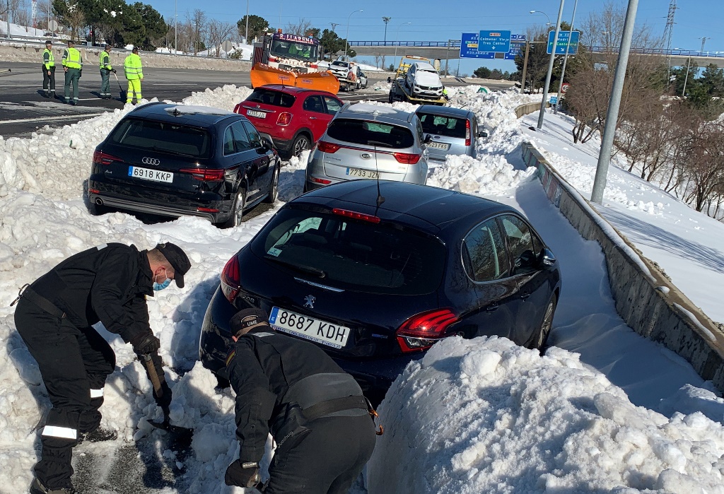 Minusi, led i hladnoća u Španiji: Preminule još dvije osobe, nema nastave