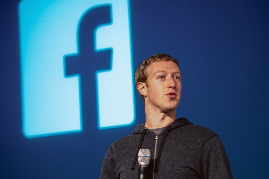 Facebook po prvi put posluje s padom profita
