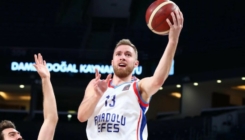 Nakon samo pet mjeseci Džanan Musa napušta Anadolu Efes