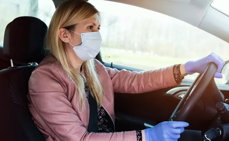 Njemačka: Zabranjeno vozačima da nose kape i naočare uz masku