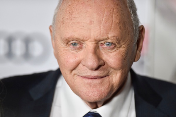 Anthony Hopkins o zavisnosti od alkohola: "Osjećao sam se posramljenim zbog sreće u glumi"