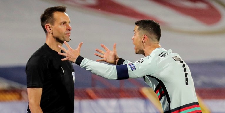 Ronaldo podivljao i bacio kapitensku traku: Ukrali mu čist gol za pobjedu protiv Srbije