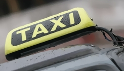 Taksist iz BiH kažnjen s 12.200 eura radi prijevoza migranata
