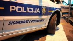 Hrvatska: Pijane djevojke kamenovale policijsku stanicu