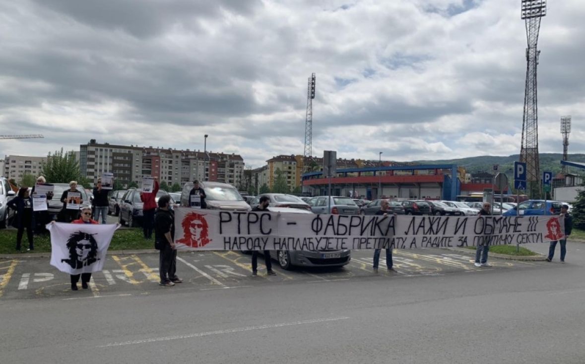 Članovi grupe "Pravda za Davida" održali protest ispred RTRS-a