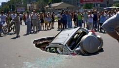 Grad koji usisava kuće i automobile pod video nadzorom je 24 sata