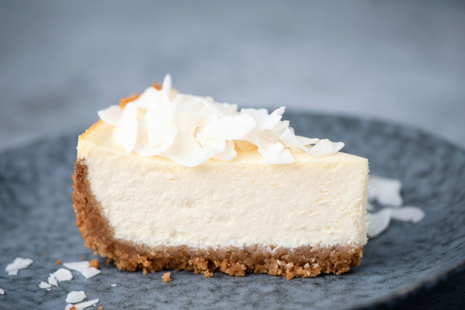 Egzotični ukus: Sirovi Raffaelo cheesecake