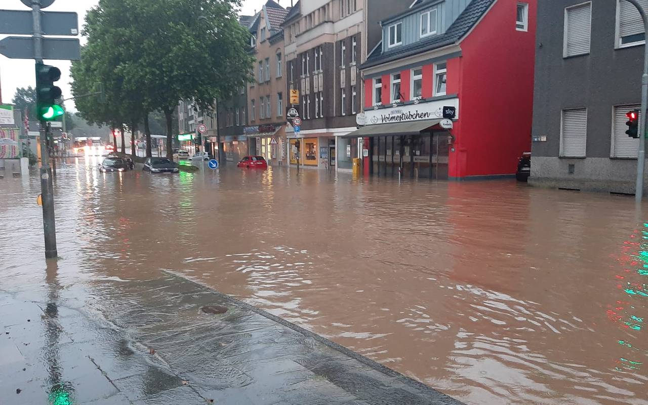 Nevrijeme u Njemačkoj, jedno poginulo, vojska na terenu