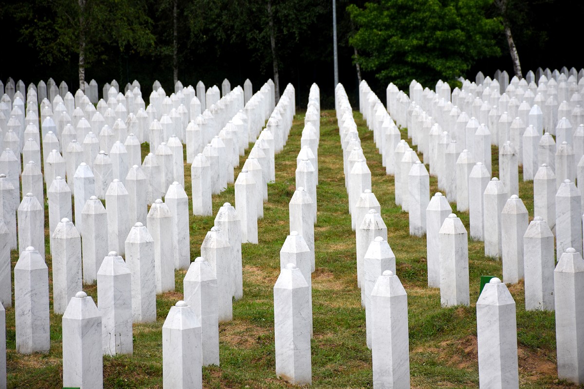 Počele reekshumacije u Srebrenici, otvaraju se mezari 92 žrtve