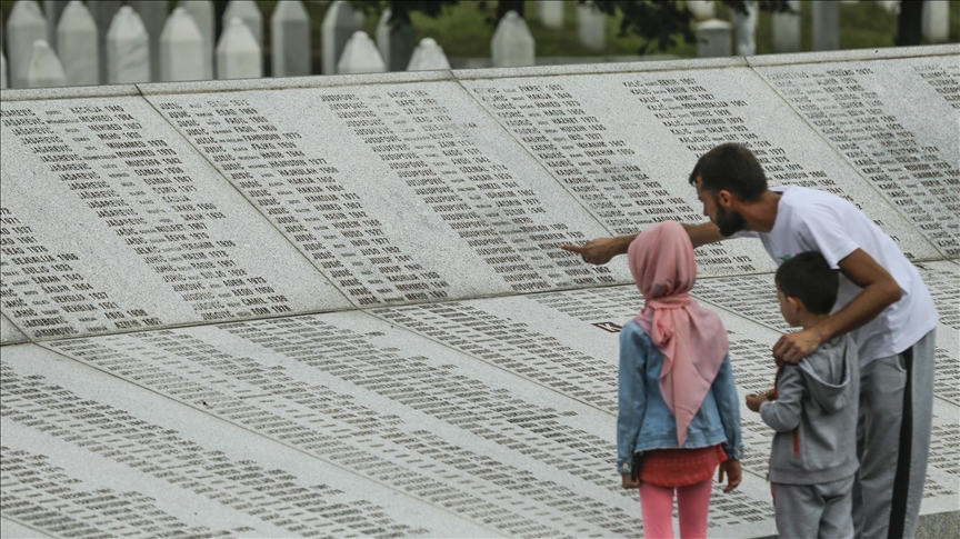 Britanija obilježava godišnjicu srebreničkog genocida: “Borba protiv poricanja”