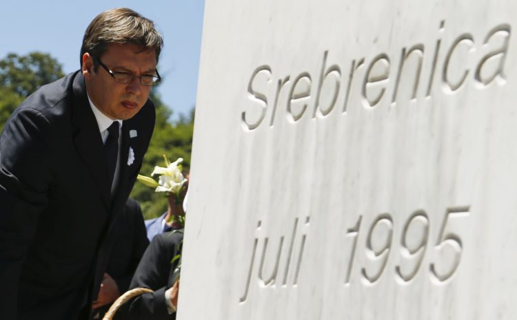 Brnabić: Vučiću je bio u “toj” Srebrenici i položio cvijet